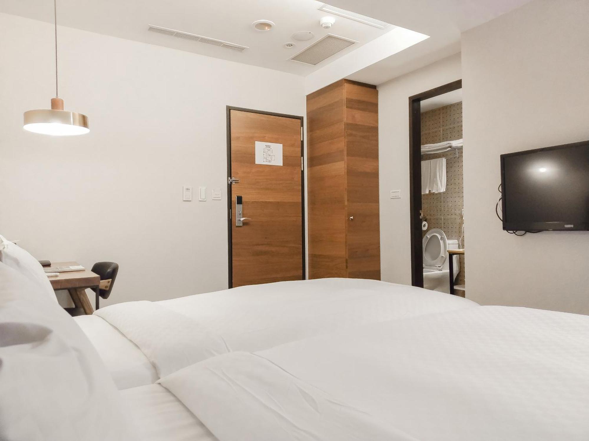 Check Inn Express Taipei Station Экстерьер фото