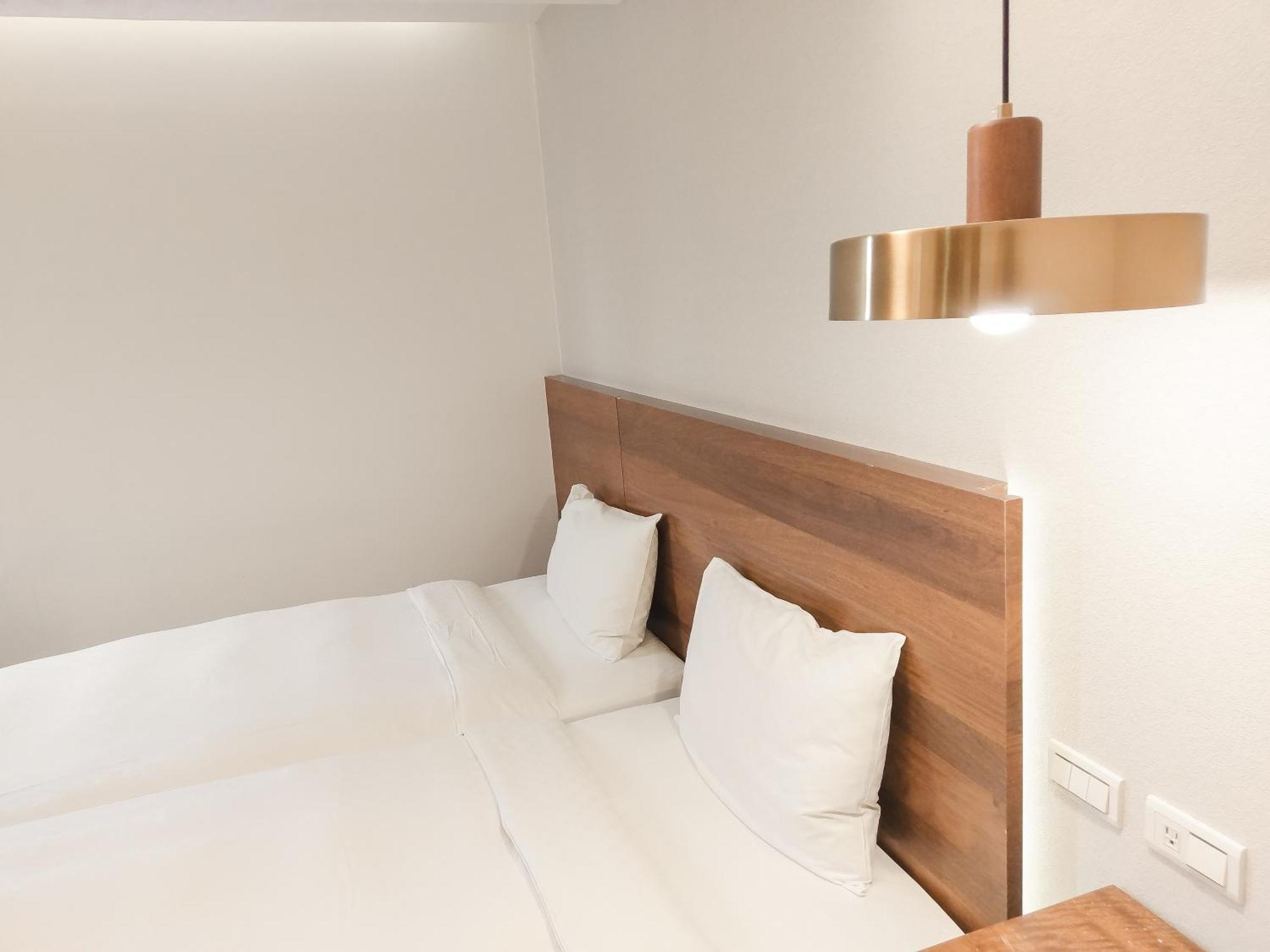 Check Inn Express Taipei Station Экстерьер фото