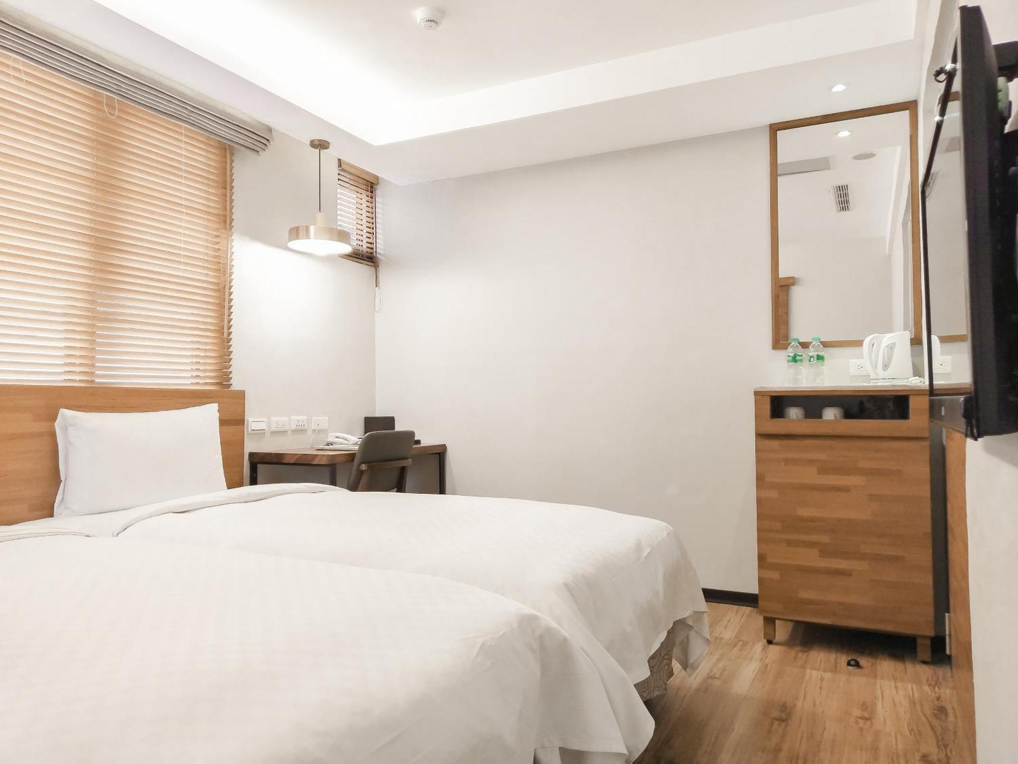 Check Inn Express Taipei Station Экстерьер фото