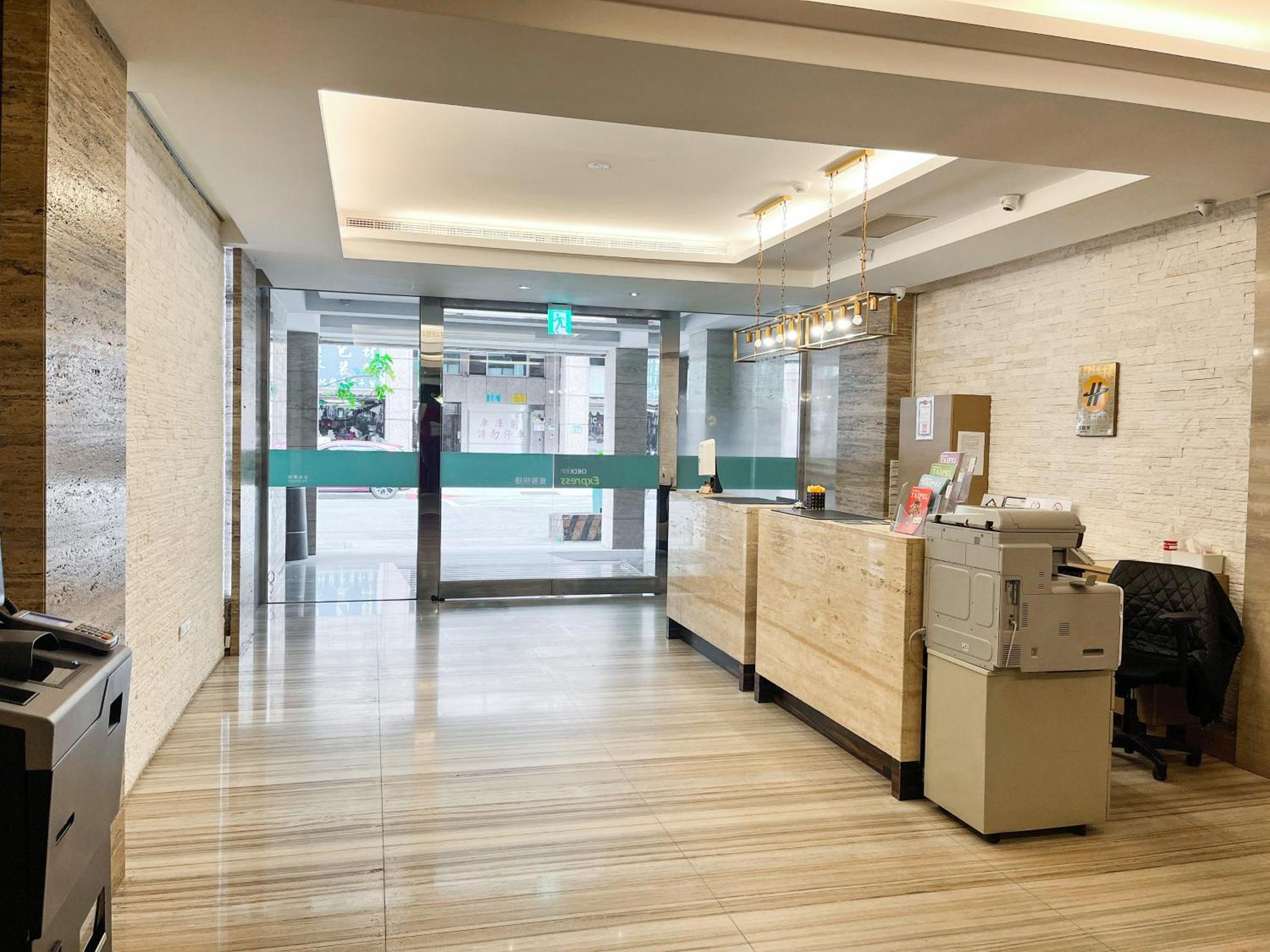 Check Inn Express Taipei Station Экстерьер фото
