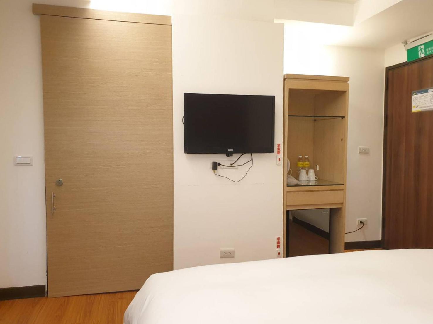 Check Inn Express Taipei Station Экстерьер фото